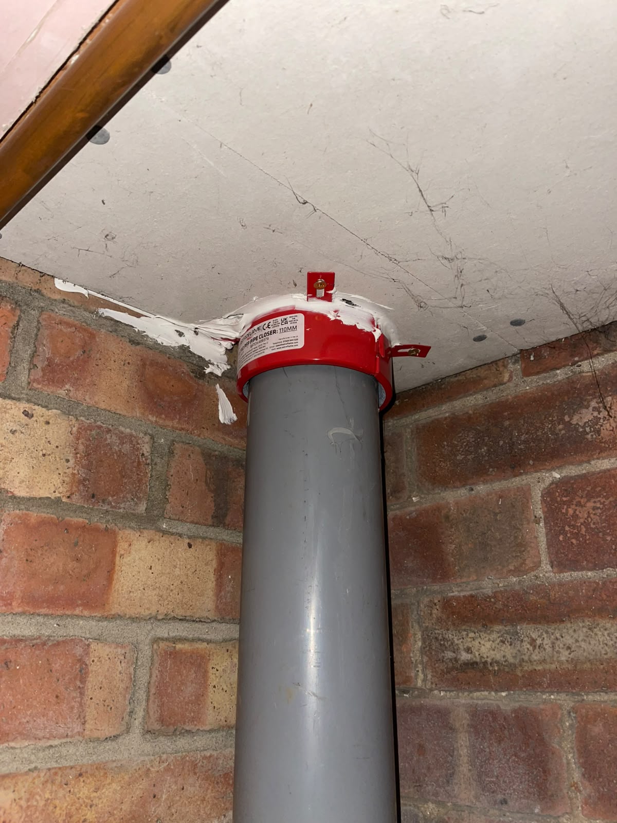 Fire seal pipe closer